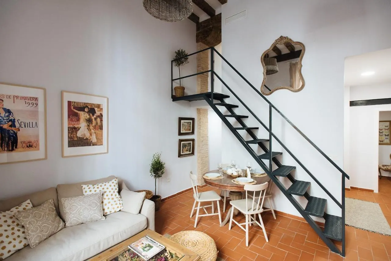 Casa Galera Historic Downtown Apartment In Siviglia